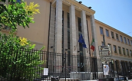 Palermo, fulmine vicino il Liceo Garibaldi, studenti sgomberati