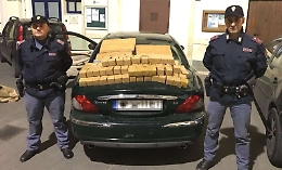 Bagheria, un quintale di hashish sulla Jaguar: arrestati tre napoletani
