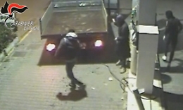 Caltagirone, droga e furti: sei persone in carcere e 10 ai domiciliari