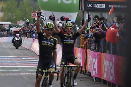 Giro d'Italia, Chaves vince sull'Etna