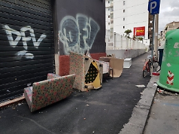 Catania, via Mascagni: inciviltà nonostante le telecamere