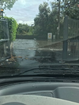 Catania, via Barriera: strada sempre allagata a causa della mancata manutenzione