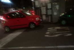 Catania, in via Diaz parcheggio senza regole