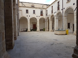 Vittoria, fedeli in trincea: «No a foto
in chiesa di sposi con il rito civile...»