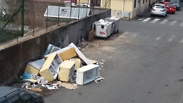 Catania: Via Saturno utilizzata da anni come discarica