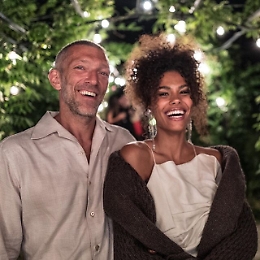 Tina Kunakey, via il pancione: è nata Amazonie per gioia di papà Vincent Cassel