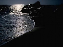 Porto Empedocle: mercantile lancia allarme, ricerche per disperso in mare