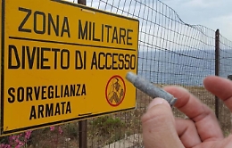 L'Isola della guerra,  i missili fantasma e le paure dei sindaci: «Vogliamo risposte»