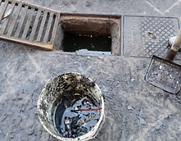 Catania, corsa contro il (mal)tempo per ripulire tombini e caditoie