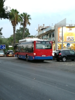 Catania: autobus AMT  "abbandonato" per pausa caffè.