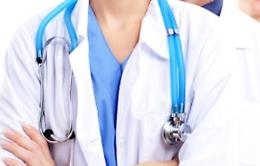 Sanità, Razza: «Così faremo lavorare i medici rimasti fuori da scuole specializzazione»