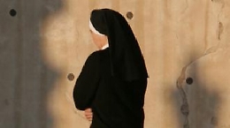 Suora va in ospedale a Sant'Agata di Militello e scopre di essere incinta