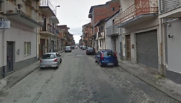 Tragedia a Randazzo, spara alla moglie e poi si toglie la vita