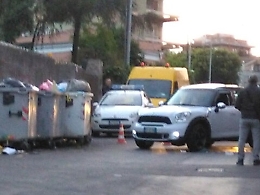 Catania, travolta mentre va a buttare i rifiuti