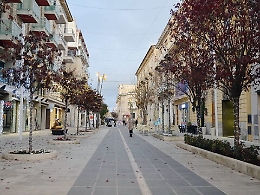 Ragusa, il centro continua svuotarsi: via Roma riapre al traffico?