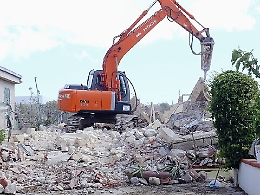 Abusivismo a Licata, nuove demolizioni dopo l’Epifania