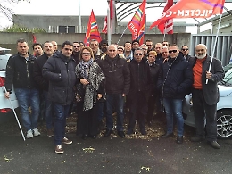 Catania, presidio dei lavoratori licenziati davanti sede Myrmex