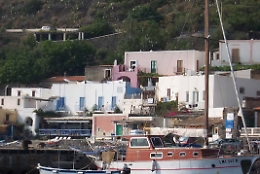 Filicudi, "vado a pescare quella cernia". Sub napoletano disperso