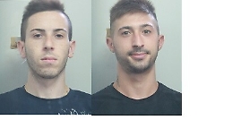 Bloccano chiusura auto con il "Jammer" e rubano bagagli a coppia di turisti