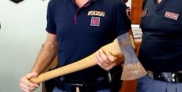 Lite tra parcheggiatori abusivi
a colpi di accetta: 2 arresti a Marsala