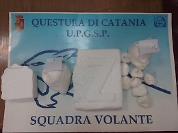 Cocaina del valore di 100 mila euro trovata in tromba ascensore a San Cristoforo