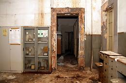 Scuola: benvenuti all'«Eredia», la casa dei fantasmi