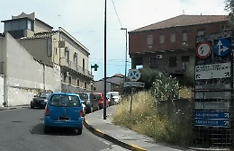 Catania, simula agguato a colpi di pistola per "coprire" i suoi amici