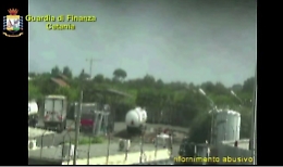 Catania, contrabbando di carburante, 14 arresti, 100 indagati, tasse evase per 80 milioni