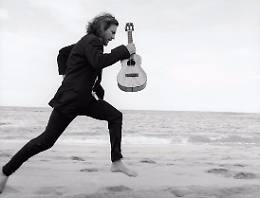 Eddie Vedder il 26 giugno chiude il tour europeo a Taormina