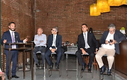 Luigi Di Maio a Catania : «Qui solo per Cancelleri, della mia candidatura a premier non parlo»