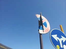 Divieto di sosta difforme al Rifugio Sapienza: sarebbe opportuno sostituirlo