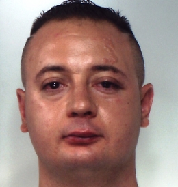 Ai domiciliari per estorsione e danneggiamenti, evade e viene di nuovo arrestato