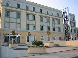 Palermo, gli asportarono mezzo polmone ma era sano: due medici a giudizio