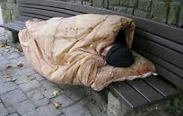 Palermo, clochard picchiato da branco: &egrave; caccia a tre balordi