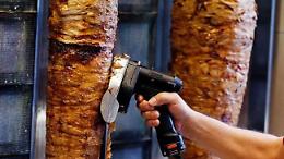 Blitz dei Nas allo Street Food Fest di Agrigento: il kebab era andato a male