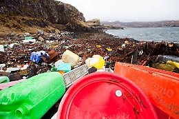 Il sogno siciliano di un'Isola plastic-free:
ma all'appello mancano i grandi Comuni