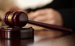 Attentato ad auto avvocato, chieste condanne per tre imputati