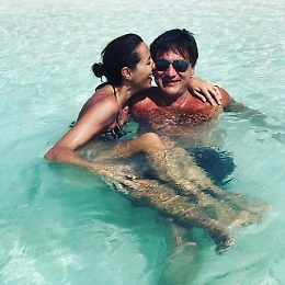 Benedetta Parodi e Fabio Caressa: altro sì, dopo 20 anni, alle Maldive