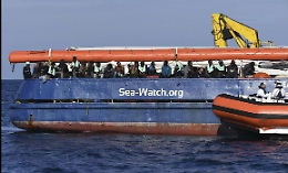 Sea Watch, i pm di Siracusa: «La Ong ha scelto la rotta più sicura»