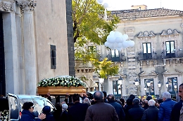 Acireale, i funerali di Margherita e Lorenzo