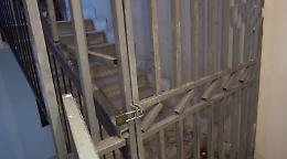 "Via grate e cancelli dal pianerottolo", da un palazzo di Palermo parte ricorso