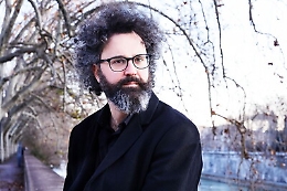 Simone Cristicchi, un artista totale fra musica, teatro e documentari