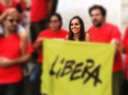 Chiara Natoli: «L'incendio della mia auto un segnale a tutta Libera»