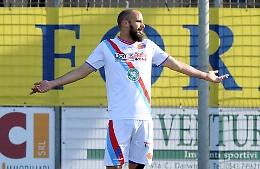 Serie C: passo falso del Catania, la Reggina lo travolge e addio sogni di gloria
