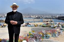 Catania, "Il Terzo Paradiso, il mare di plastica" di Pistoletto al porto
