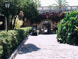 L'agonia dell'hotel San Domenico: licenziamenti e riapertura a data da destinarsi