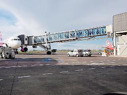 Aerei, il sindaco Bianco chiede un tetto per le tariffe