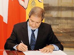 Rifiuti, altri tre mesi ai sindaci:
ecco la &ldquo;tregua&rdquo; di Musumeci