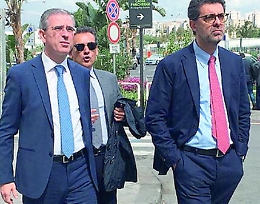 Liti istituzionali e “spettri”: tutti i retroscena del sì alla privatizzazione di Fontanarossa