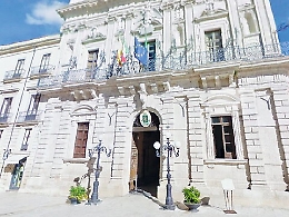 “Gettonopoli” a Siracusa, 39 ex consiglieri verso la richiesta di rinvio a giudizio